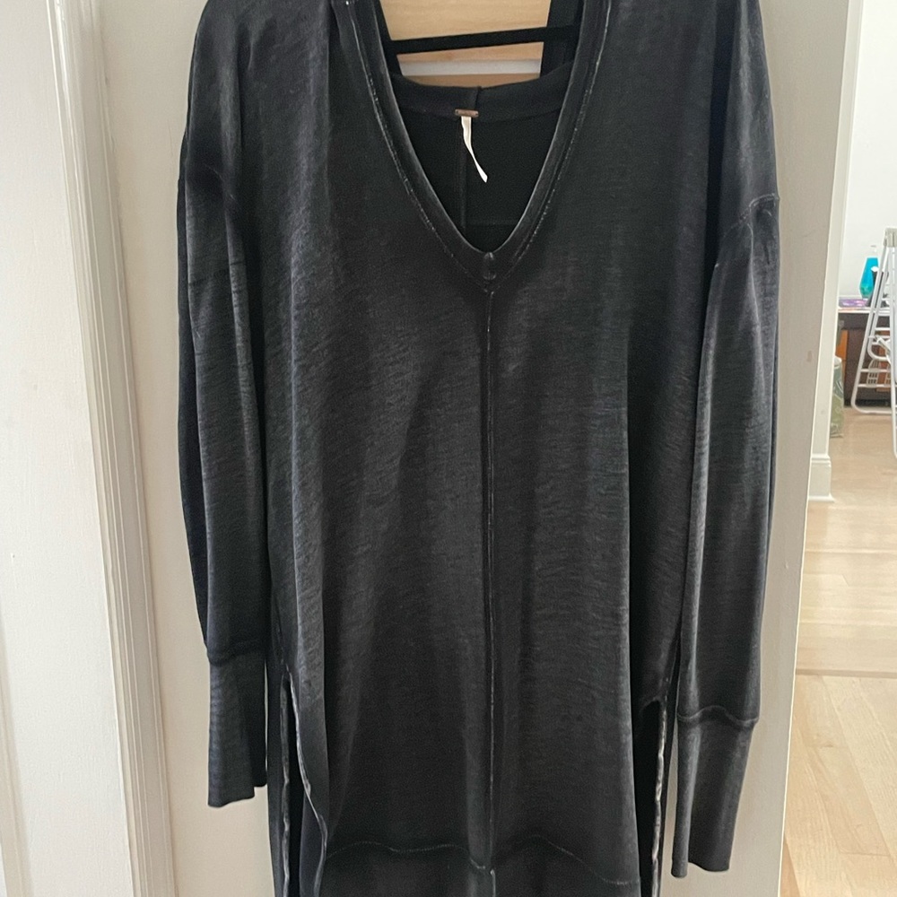 Free People Xs oversized soft black top